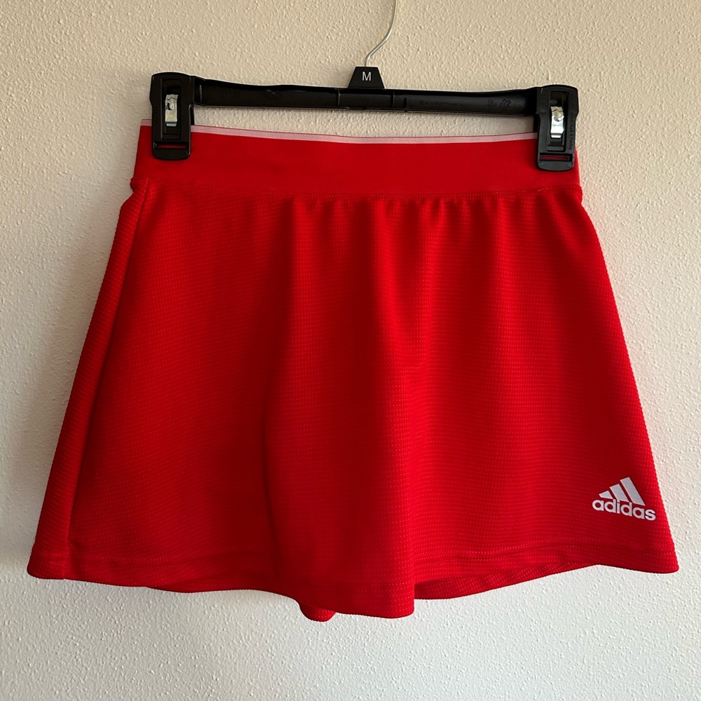 Adidas tennis skirt w/ shorts liner